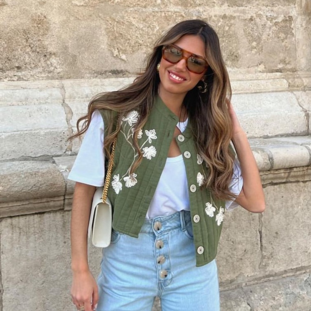 Last 🔥🔥Zara embroidered quilted vest - Picture 6 of 9